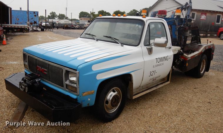 image for item DG7836 1989 GMC R3500  tow truck