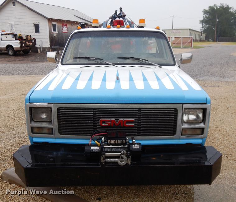 image for item DG7836 1989 GMC R3500  tow truck