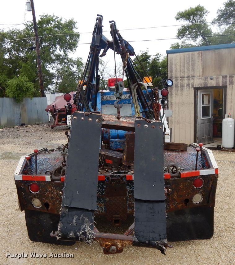 image for item DG7836 1989 GMC R3500  tow truck