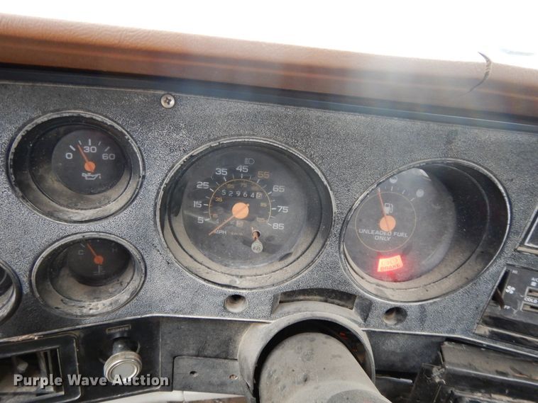 image for item DG7836 1989 GMC R3500  tow truck