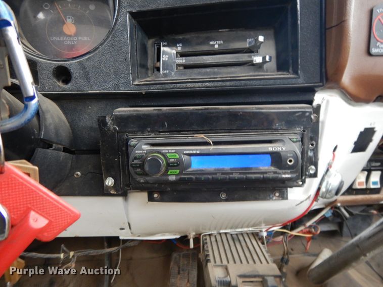 image for item DG7836 1989 GMC R3500  tow truck