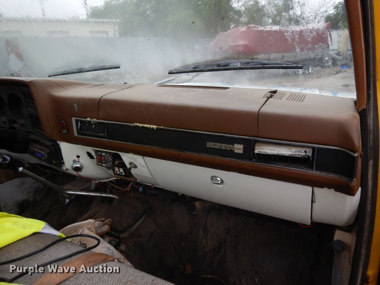 image for item DG7836 1989 GMC R3500  tow truck