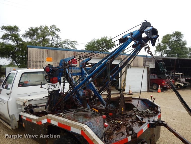 image for item DG7836 1989 GMC R3500  tow truck