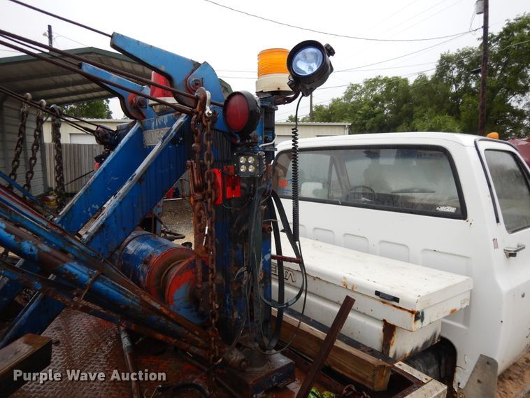 image for item DG7836 1989 GMC R3500  tow truck