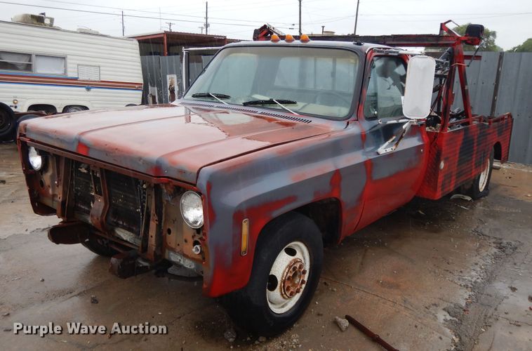 image for item DG7837 1975 GMC  tow truck