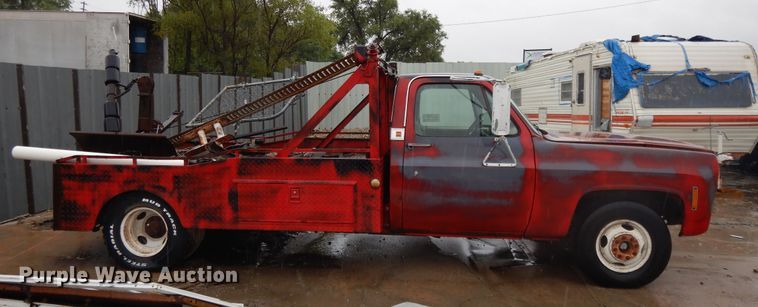 image for item DG7837 1975 GMC  tow truck