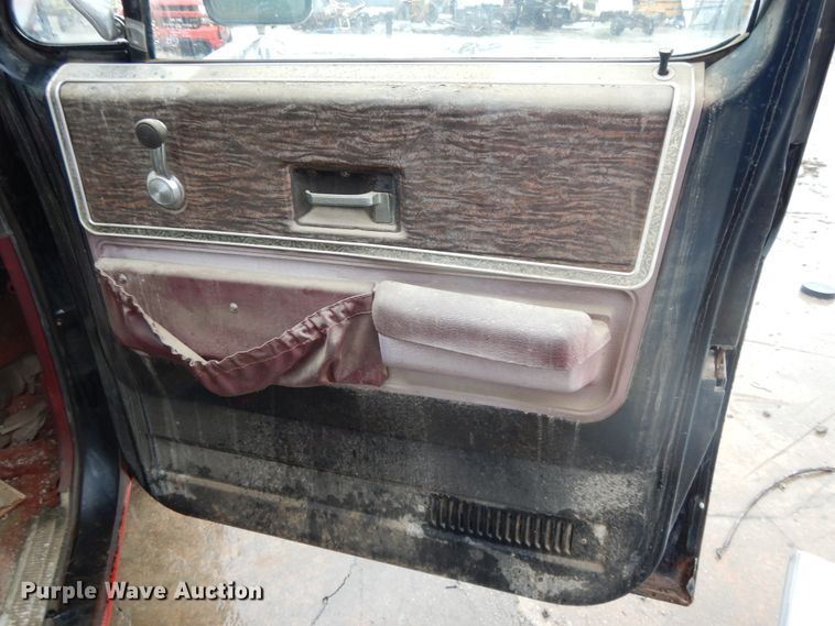 image for item DG7837 1975 GMC  tow truck