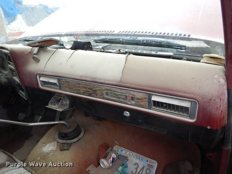 image for item DG7837 1975 GMC  tow truck