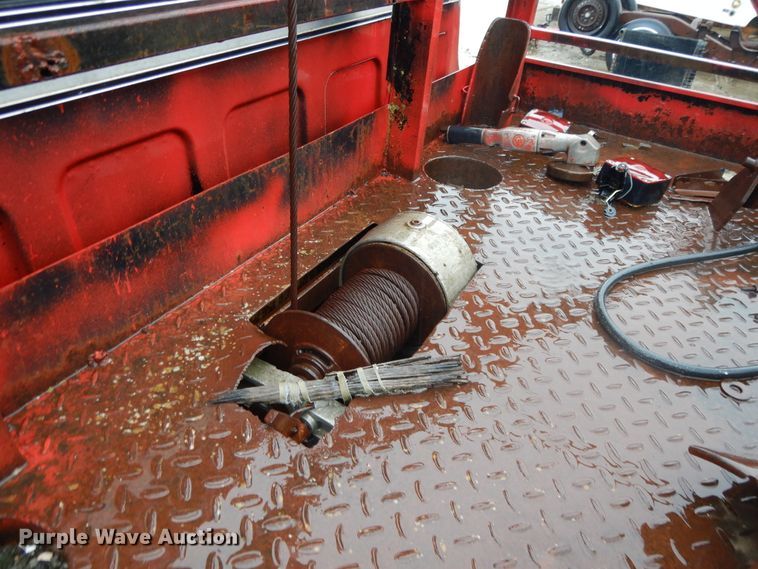 image for item DG7837 1975 GMC  tow truck