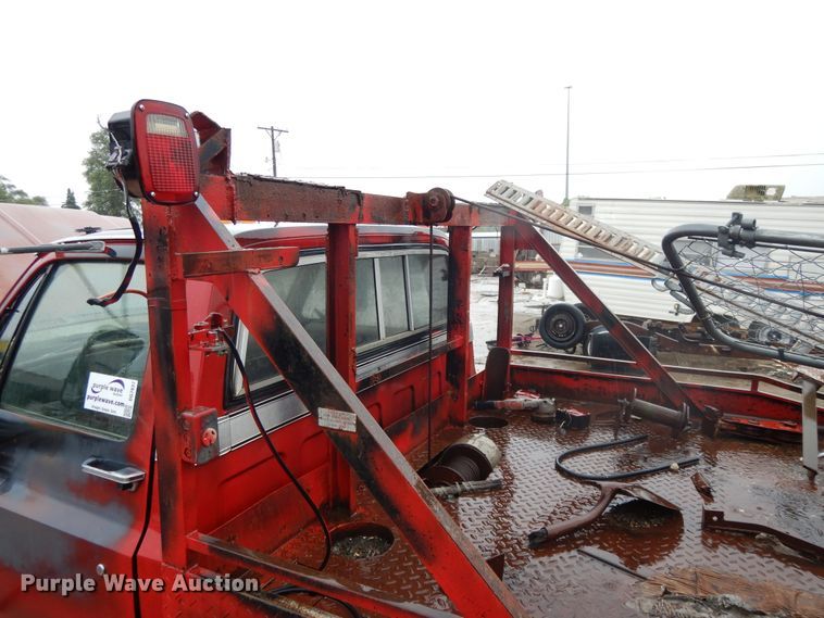 image for item DG7837 1975 GMC  tow truck