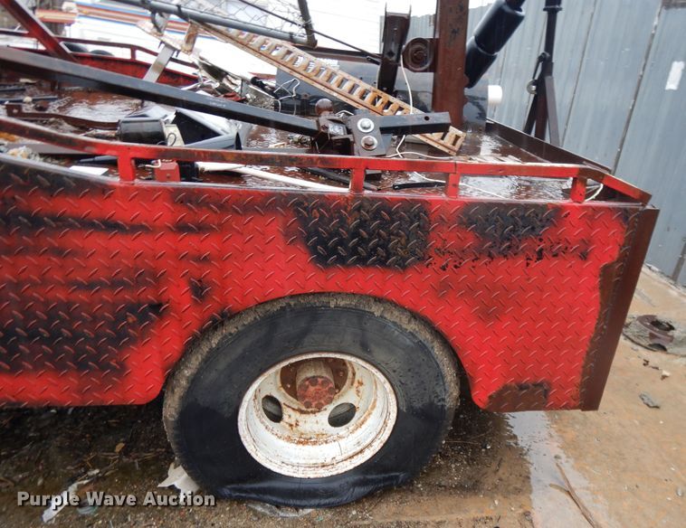 image for item DG7837 1975 GMC  tow truck