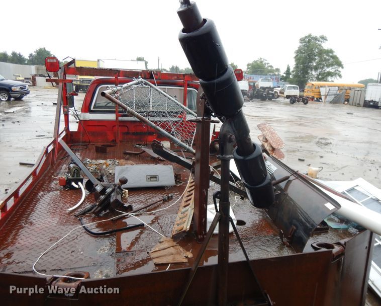 image for item DG7837 1975 GMC  tow truck