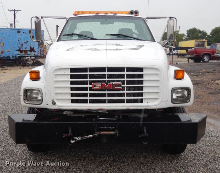 image for item DG7838 2002 Chevrolet C6500  rollback truck