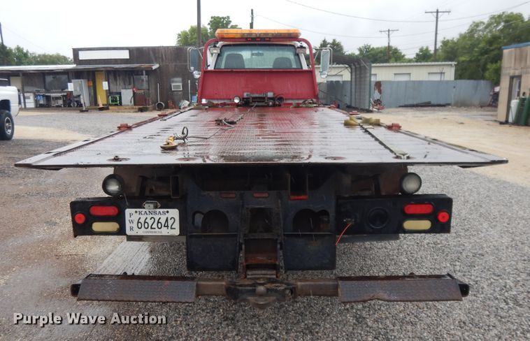 image for item DG7838 2002 Chevrolet C6500  rollback truck