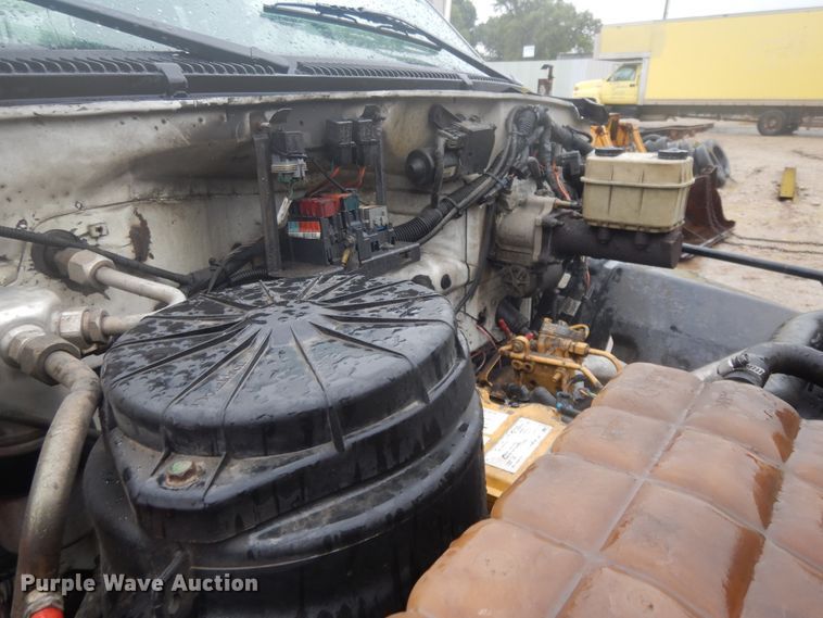 image for item DG7838 2002 Chevrolet C6500  rollback truck