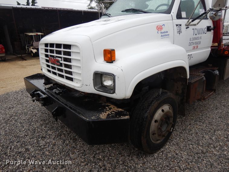 image for item DG7838 2002 Chevrolet C6500  rollback truck