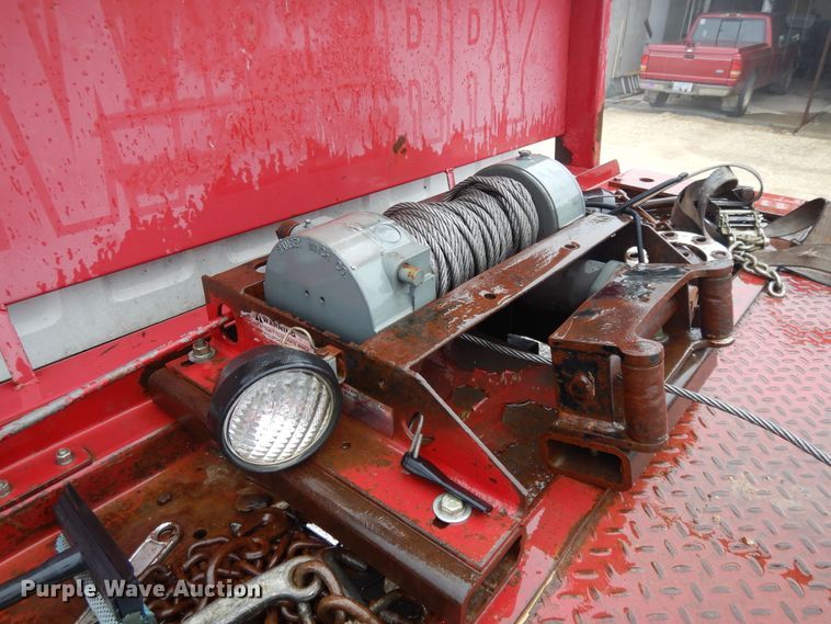 image for item DG7838 2002 Chevrolet C6500  rollback truck