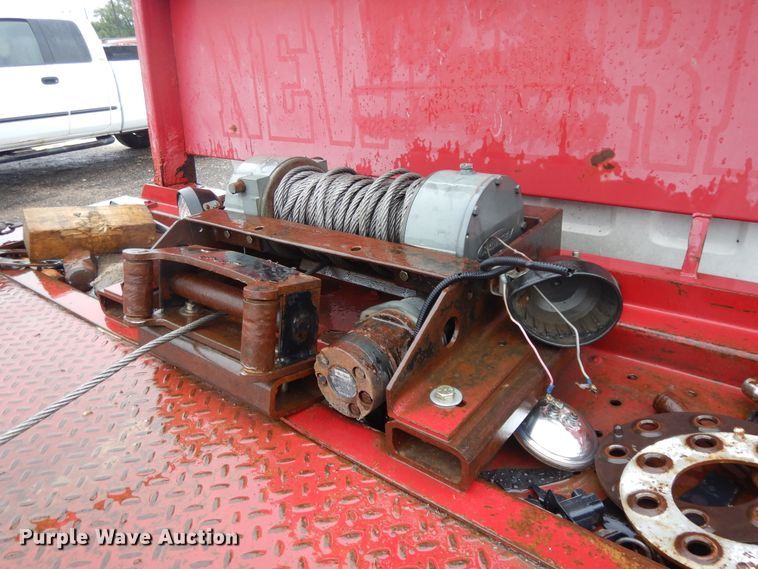 image for item DG7838 2002 Chevrolet C6500  rollback truck