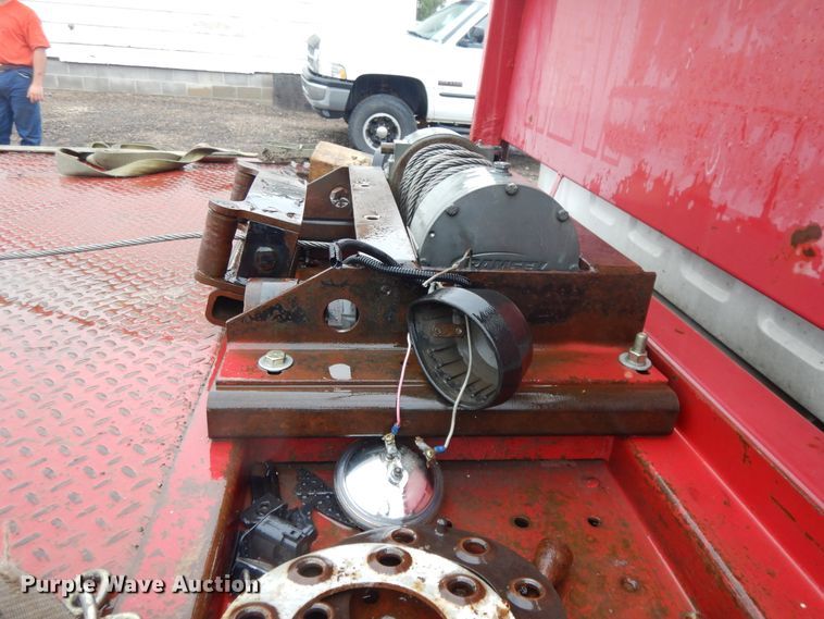 image for item DG7838 2002 Chevrolet C6500  rollback truck