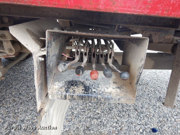 image for item DG7838 2002 Chevrolet C6500  rollback truck