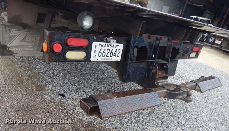 image for item DG7838 2002 Chevrolet C6500  rollback truck