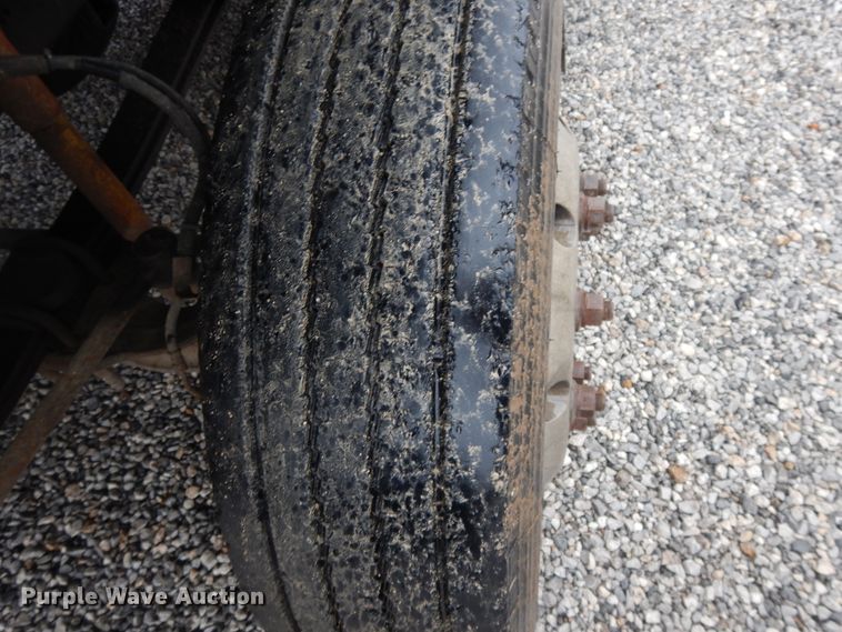 image for item DG7838 2002 Chevrolet C6500  rollback truck