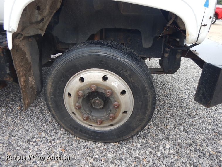 image for item DG7838 2002 Chevrolet C6500  rollback truck