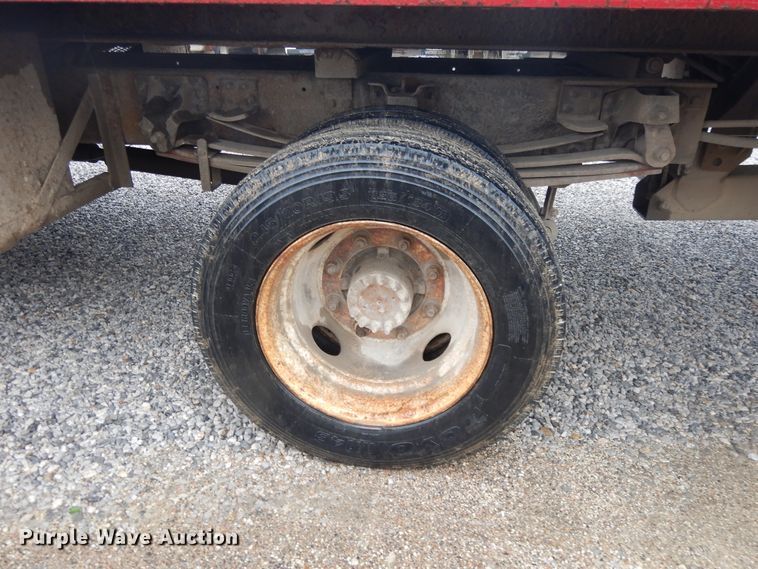 image for item DG7838 2002 Chevrolet C6500  rollback truck