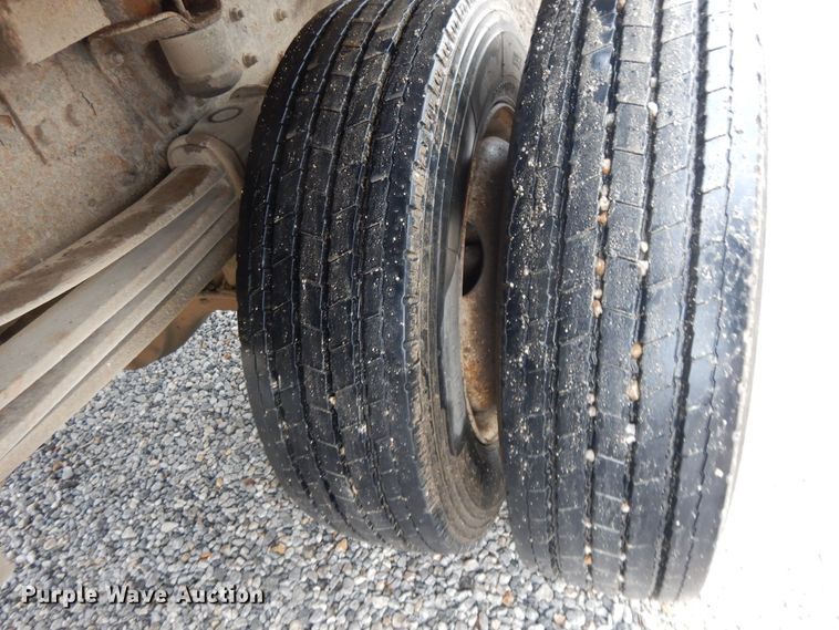 image for item DG7838 2002 Chevrolet C6500  rollback truck