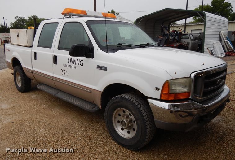 image for item DG7839 1999 Ford F250 Super Duty  Crew Cab pickup truck