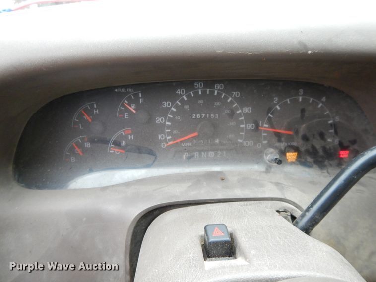 image for item DG7839 1999 Ford F250 Super Duty  Crew Cab pickup truck