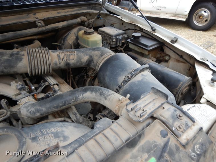 image for item DG7839 1999 Ford F250 Super Duty  Crew Cab pickup truck