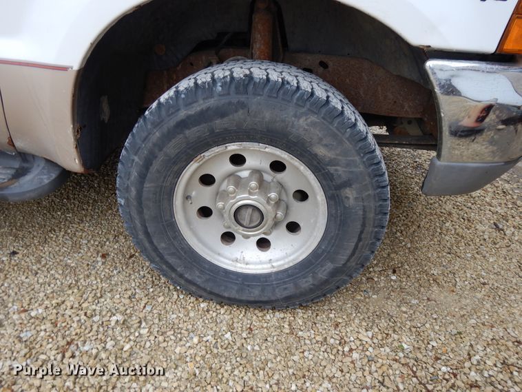 image for item DG7839 1999 Ford F250 Super Duty  Crew Cab pickup truck