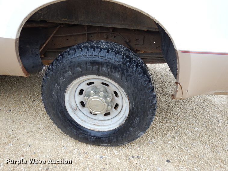 image for item DG7839 1999 Ford F250 Super Duty  Crew Cab pickup truck