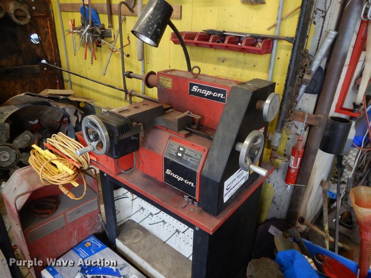 image for item DG7841 Snap On 102 drum lathe