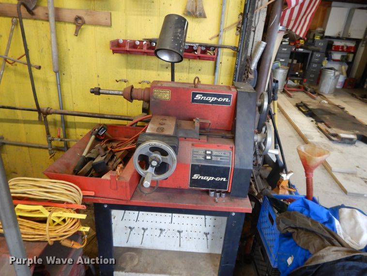 image for item DG7841 Snap On 102 drum lathe