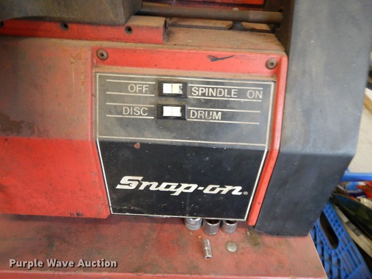 image for item DG7841 Snap On 102 drum lathe