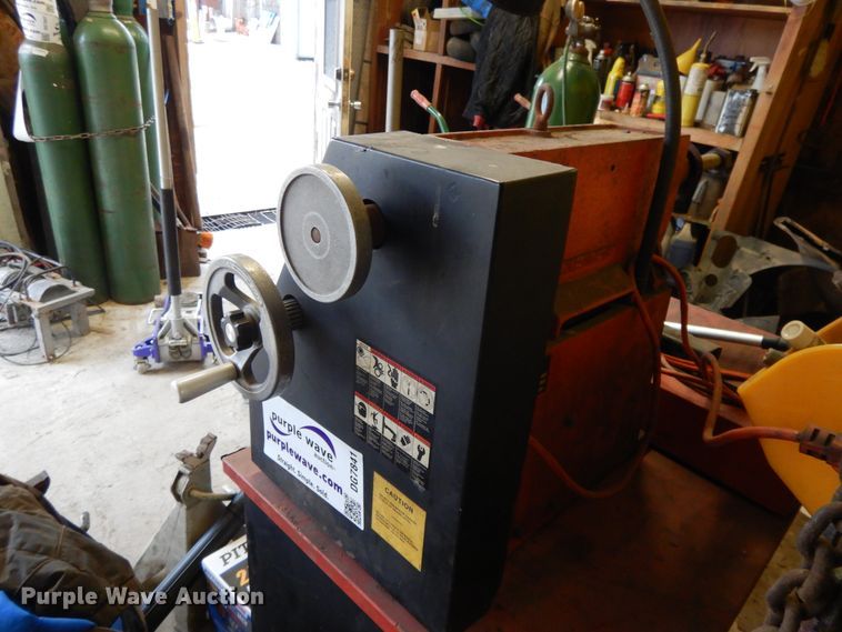 image for item DG7841 Snap On 102 drum lathe