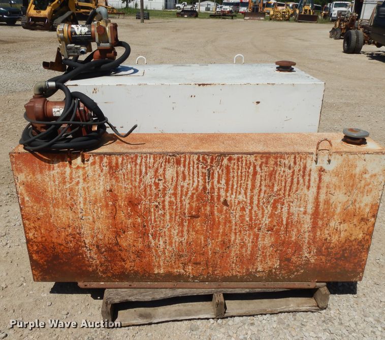 image for item DG7849 (2) auxiliary fuel tanks