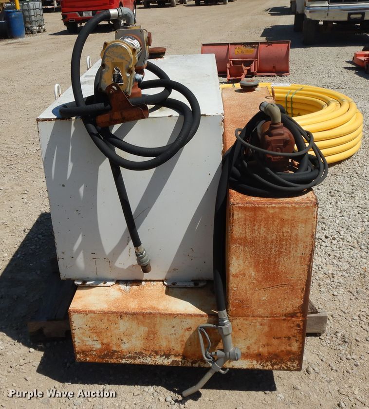 image for item DG7849 (2) auxiliary fuel tanks