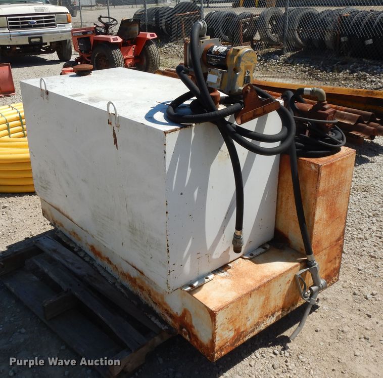 image for item DG7849 (2) auxiliary fuel tanks