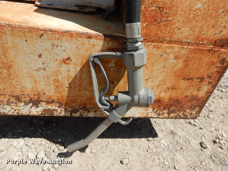 image for item DG7849 (2) auxiliary fuel tanks