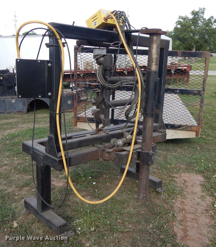 Pattern torch in Wamego, KS Item DG7886 sold Purple Wave