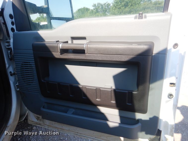 image for item DG8629 2015 Ford F250 Super Duty  SuperCab pickup truck