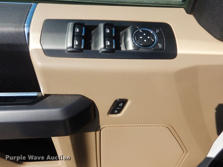 image for item DG8630 2015 Ford F150  SuperCrew pickup truck