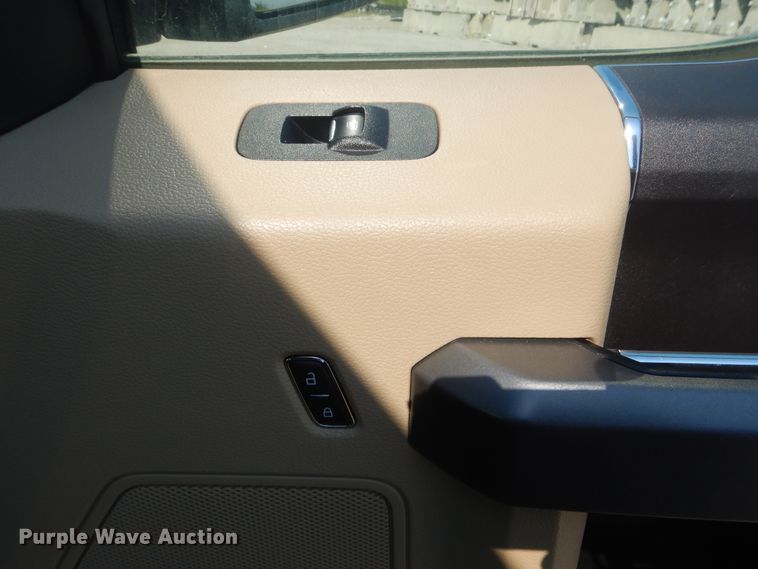 image for item DG8630 2015 Ford F150  SuperCrew pickup truck