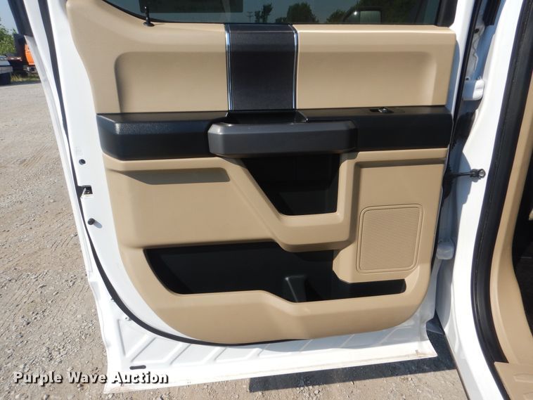 image for item DG8630 2015 Ford F150  SuperCrew pickup truck