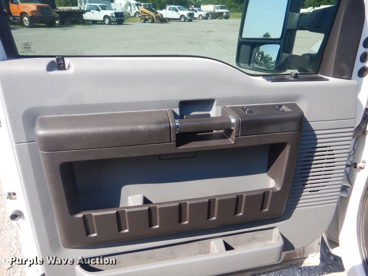 image for item DG8631 2015 Ford F250 Super Duty  SuperCab pickup truck