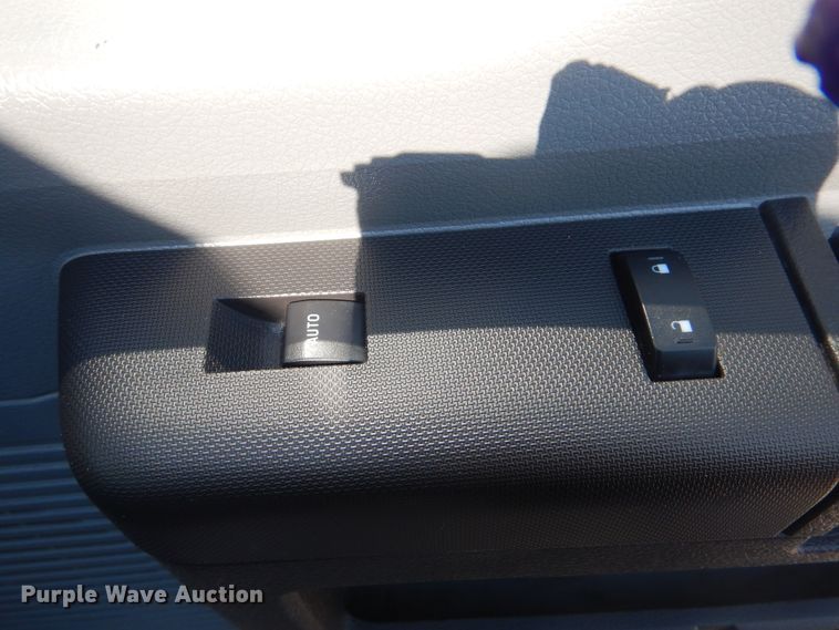 image for item DG8631 2015 Ford F250 Super Duty  SuperCab pickup truck