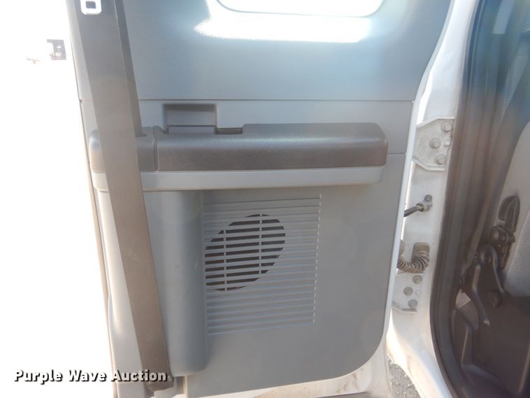 image for item DG8631 2015 Ford F250 Super Duty  SuperCab pickup truck